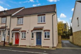 2 bedroom Detached f...